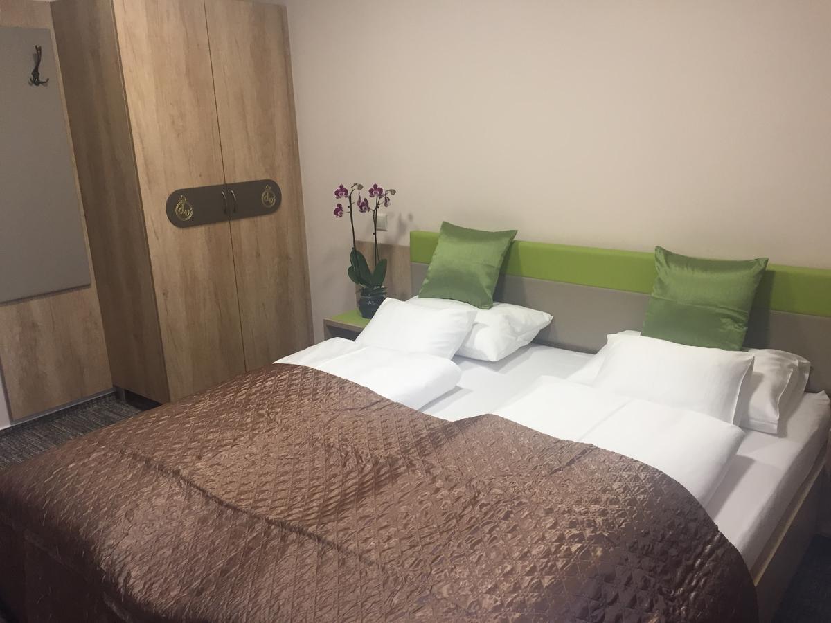 Hotel Dolce Vita Balatonkenese Dış mekan fotoğraf
