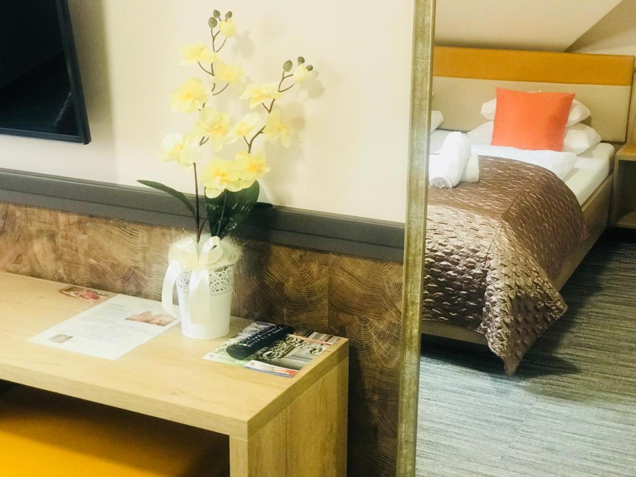 Hotel Dolce Vita Balatonkenese Dış mekan fotoğraf